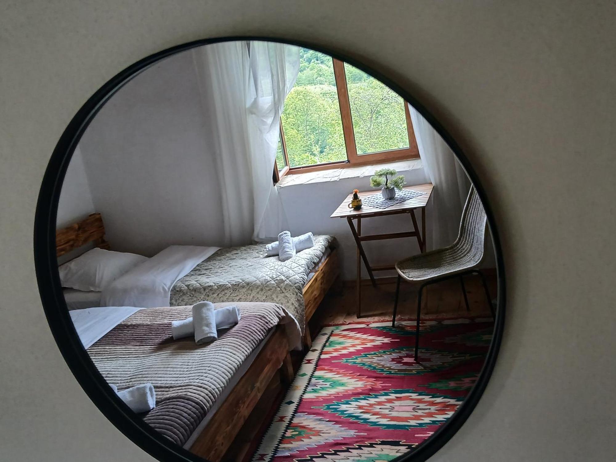Bujtina Tusha Hotel Priska e Madhe Bagian luar foto