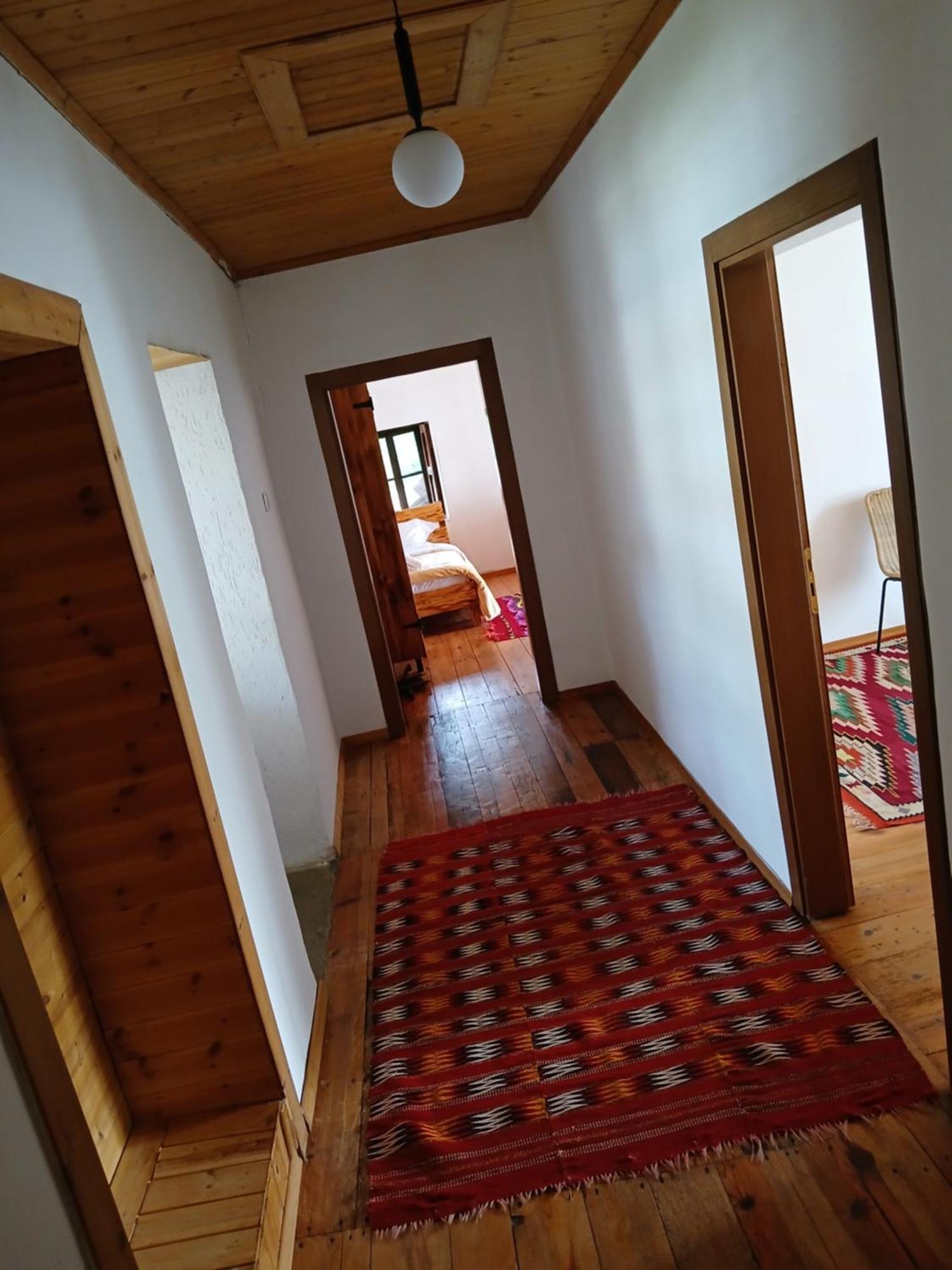 Bujtina Tusha Hotel Priska e Madhe Bagian luar foto